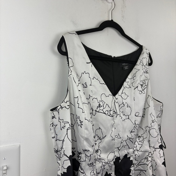 Sold - Picture 5 of 9